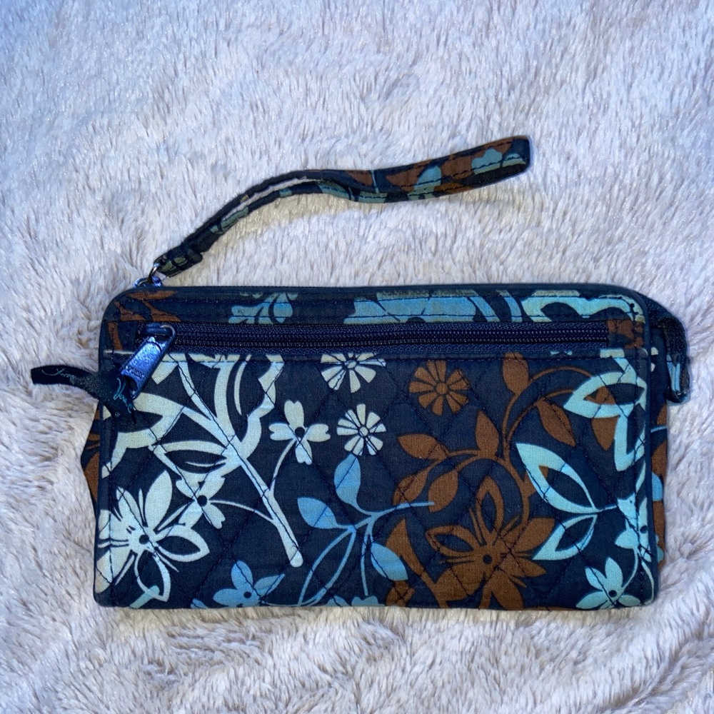 vera bradley wallet wristlet